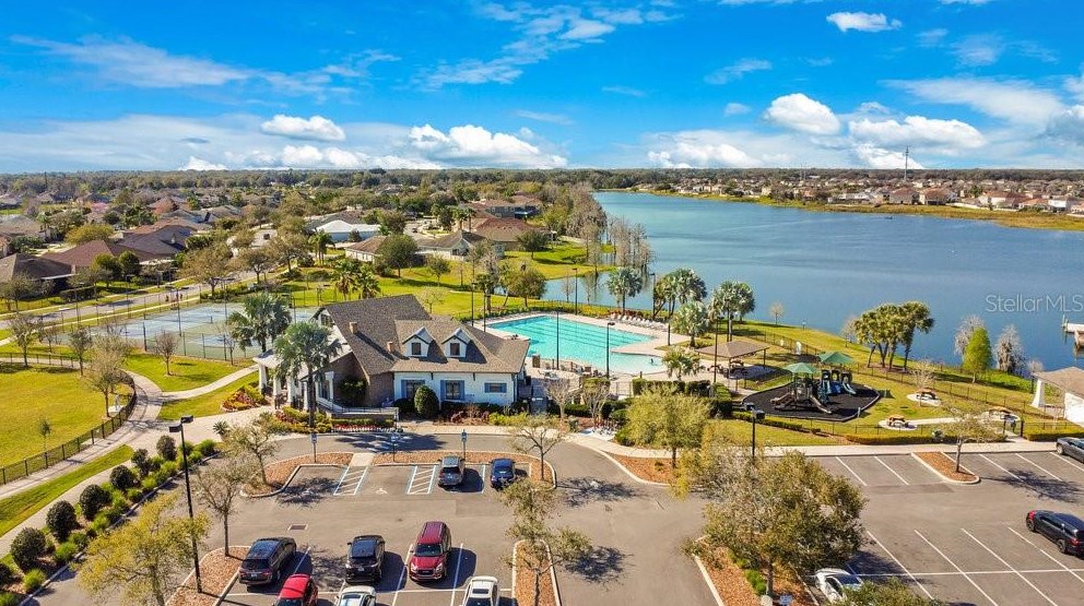 2327 Sebago Dr, Lakeland FL 33805-8005 exterior