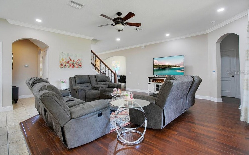 2327 Sebago Dr, Lakeland FL 33805-8005 exterior