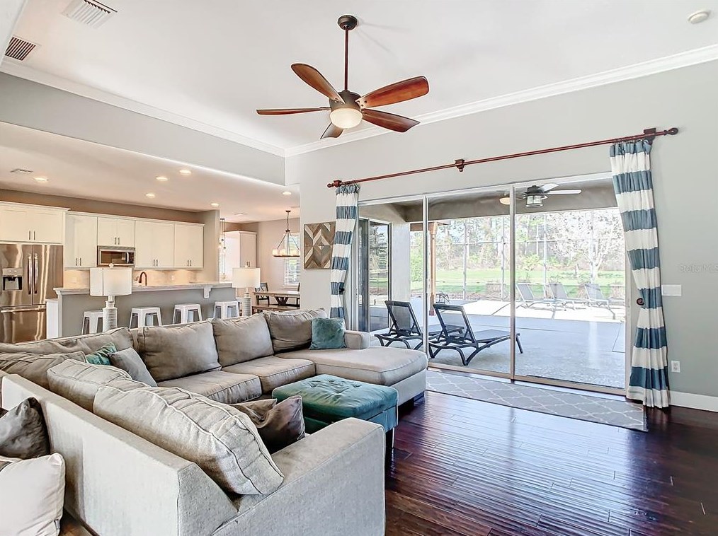 104 Pine Side Dr, De Bary FL  32713-2520 exterior