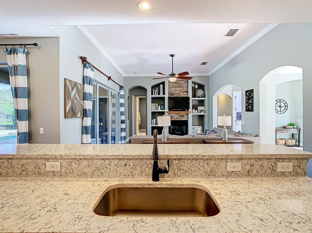 104 Pine Side Dr, De Bary FL  32713-2520 exterior
