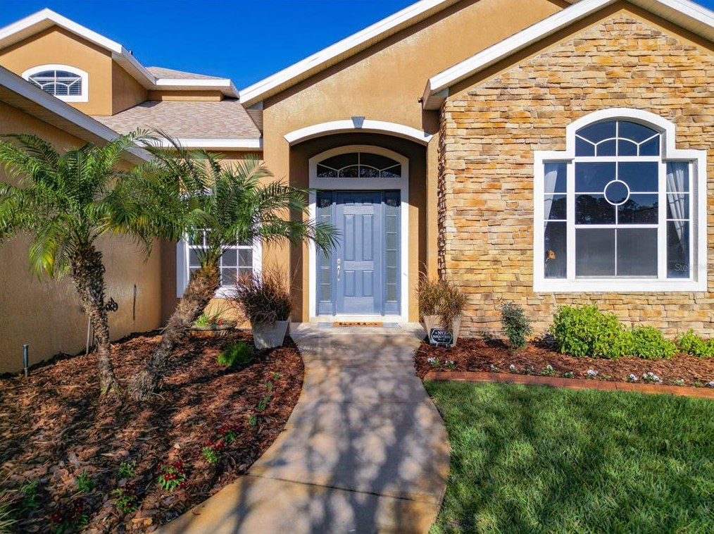 104 Pine Side Dr, De Bary FL  32713-2520 exterior