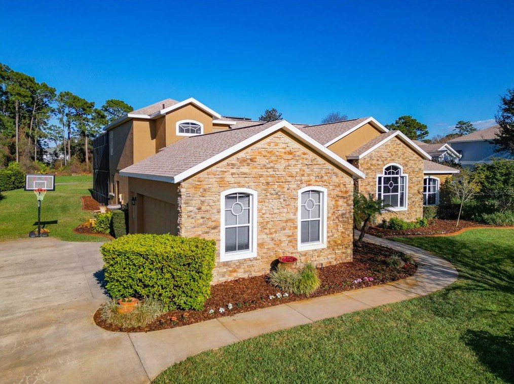 104 Pine Side Dr, De Bary FL  32713-2520 exterior
