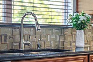 10233 Malpas Point - Photo 7