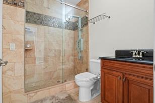 10233 Malpas Point - Photo 37