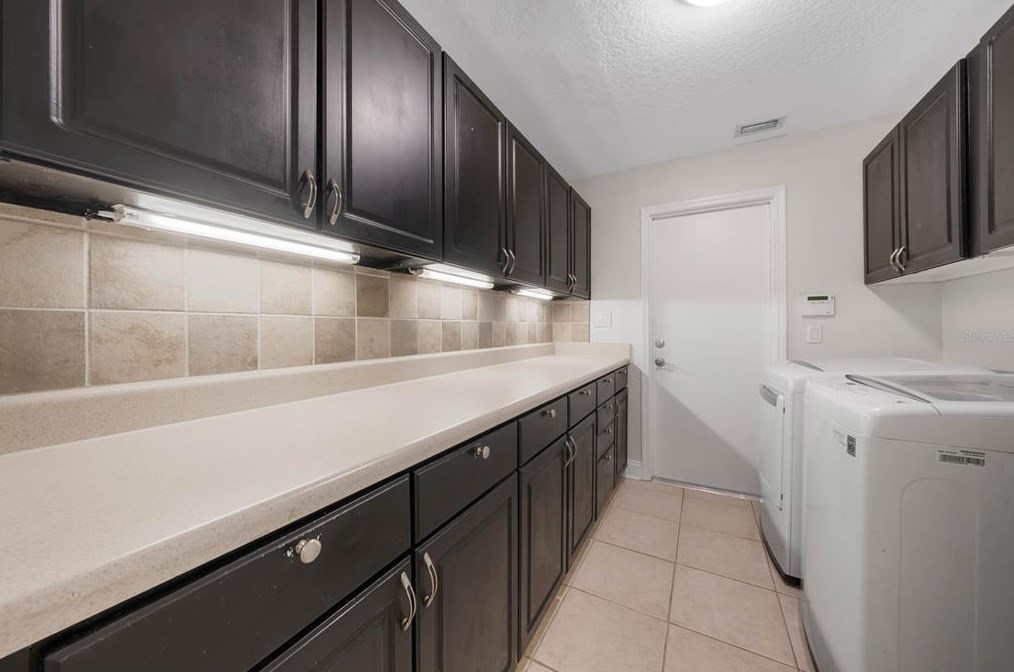 110 Oak View Cir, Lake Mary FL  32746-4201 exterior