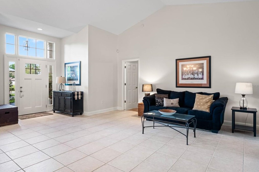 110 Oak View Cir, Lake Mary FL  32746-4201 exterior