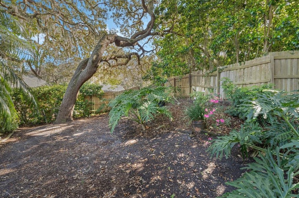 110 Oak View Cir, Lake Mary FL  32746-4201 exterior