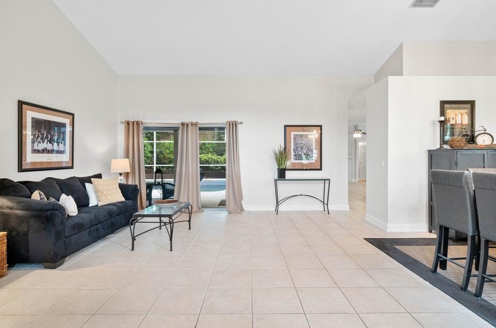 110 Oak View Cir, Lake Mary FL  32746-4201 exterior