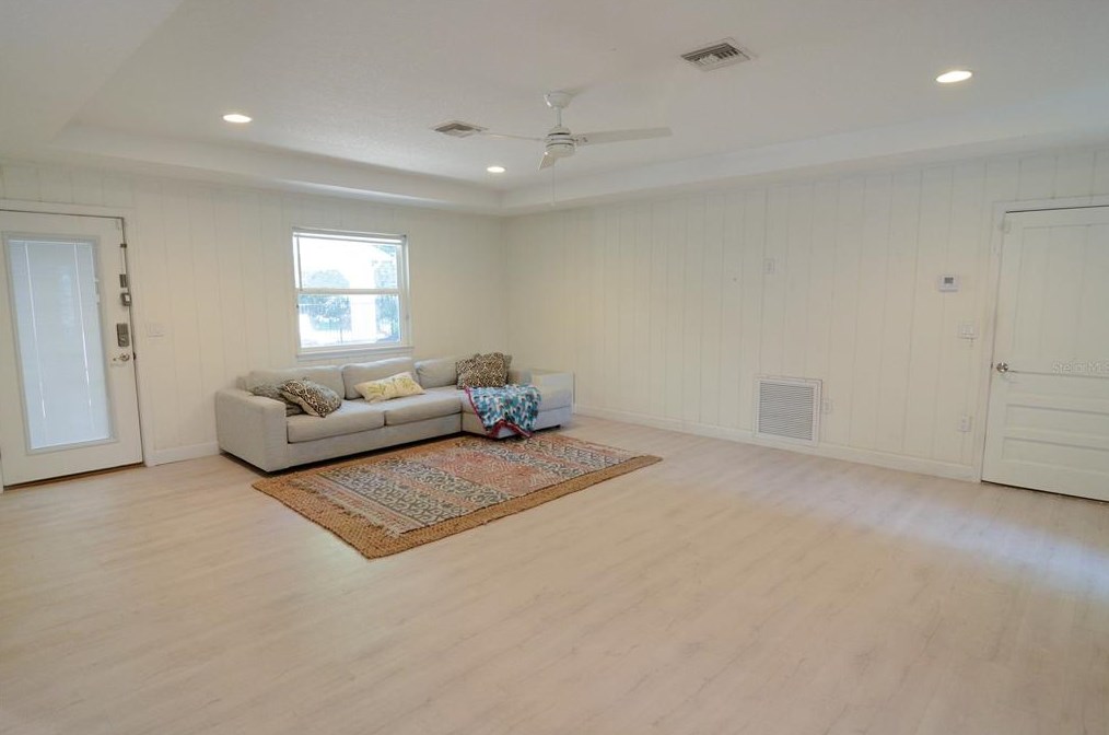 2361 Dartmouth Rd, Deland FL  32724-8406 exterior