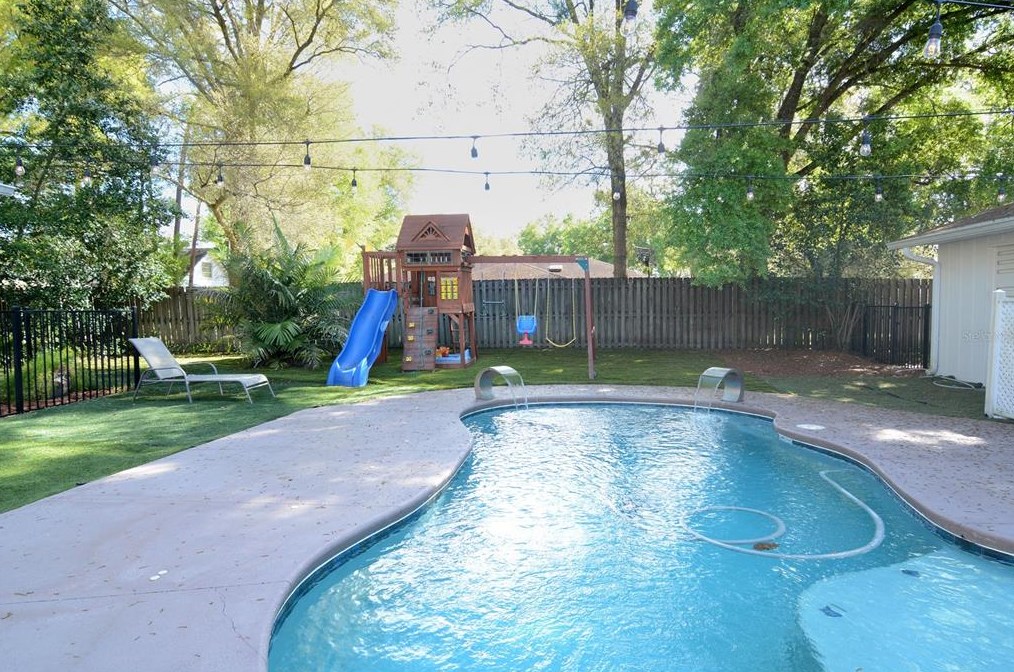 2361 Dartmouth Rd, Deland FL  32724-8406 exterior