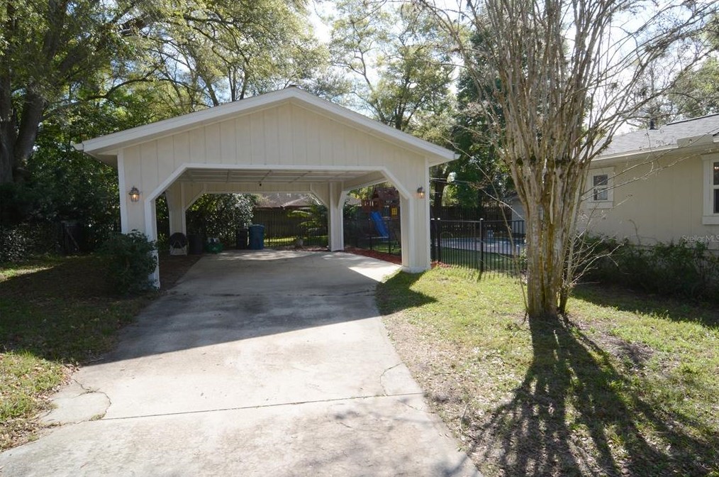 2361 Dartmouth Rd, Deland FL  32724-8406 exterior