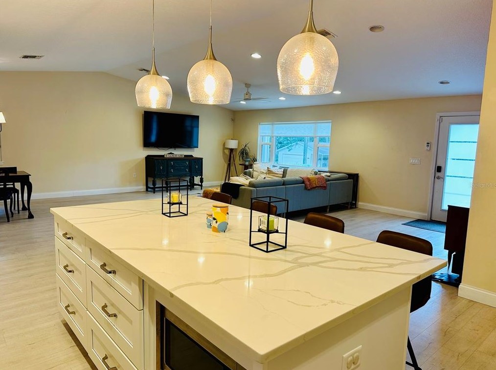 2361 Dartmouth Rd, Deland FL  32724-8406 exterior