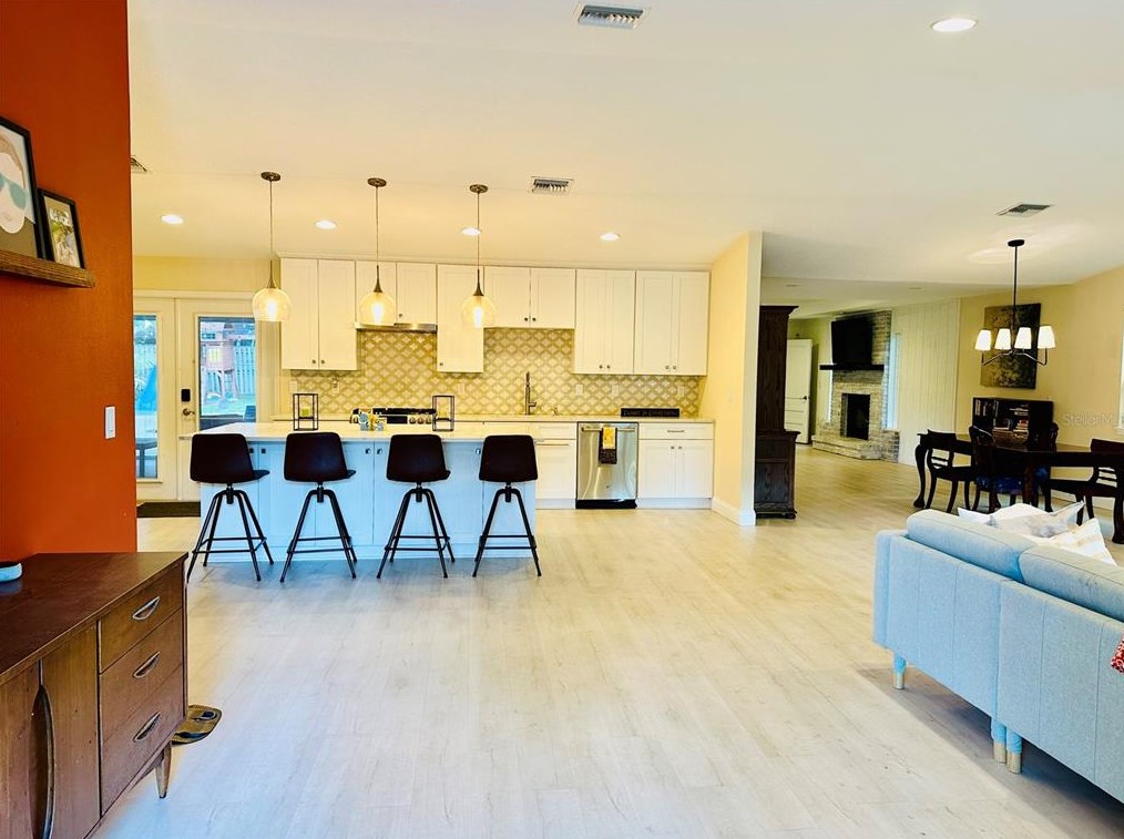 2361 Dartmouth Rd, Deland FL  32724-8406 exterior