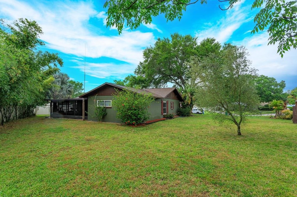 644 Glenview Dr, Winter Garden FL  34787-2206 exterior