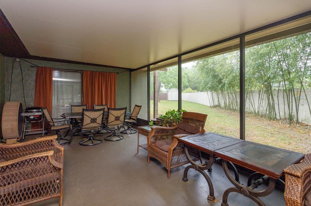 644 Glenview Dr, Winter Garden FL  34787-2206 exterior