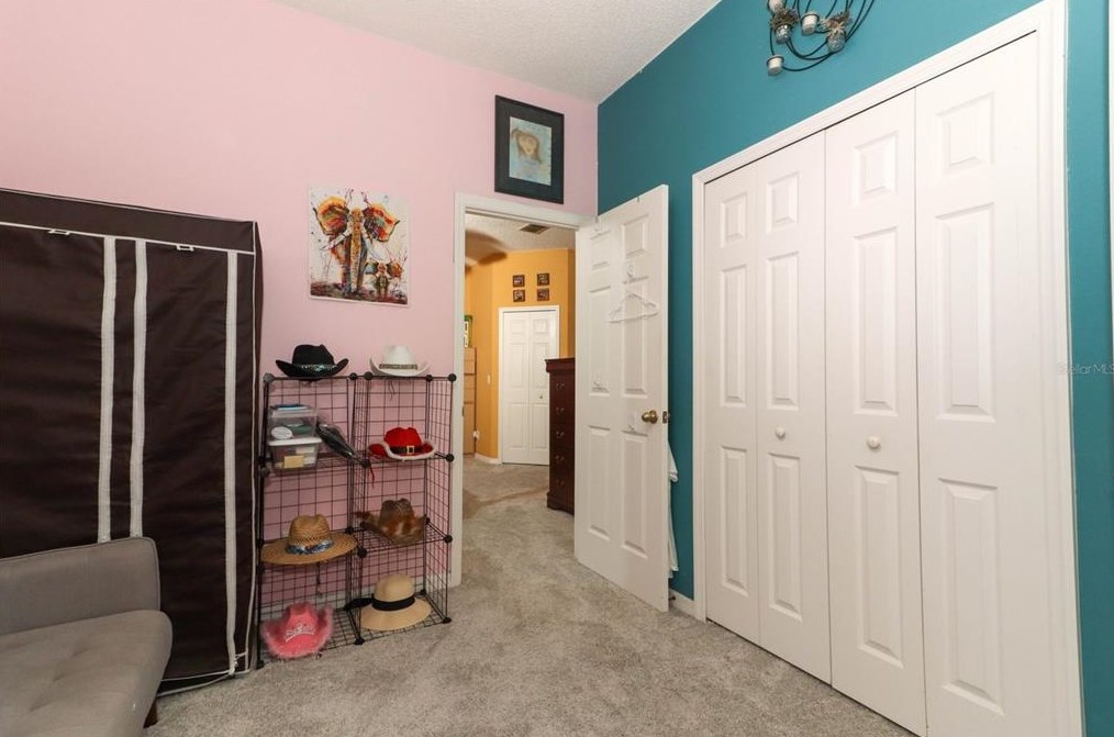 4927 Adair Oak Dr, Orlando FL 32829-8224 exterior