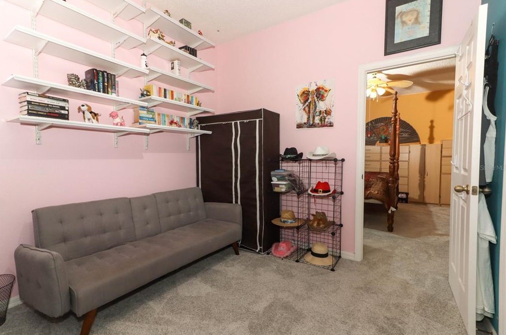 4927 Adair Oak Dr, Orlando FL 32829-8224 exterior