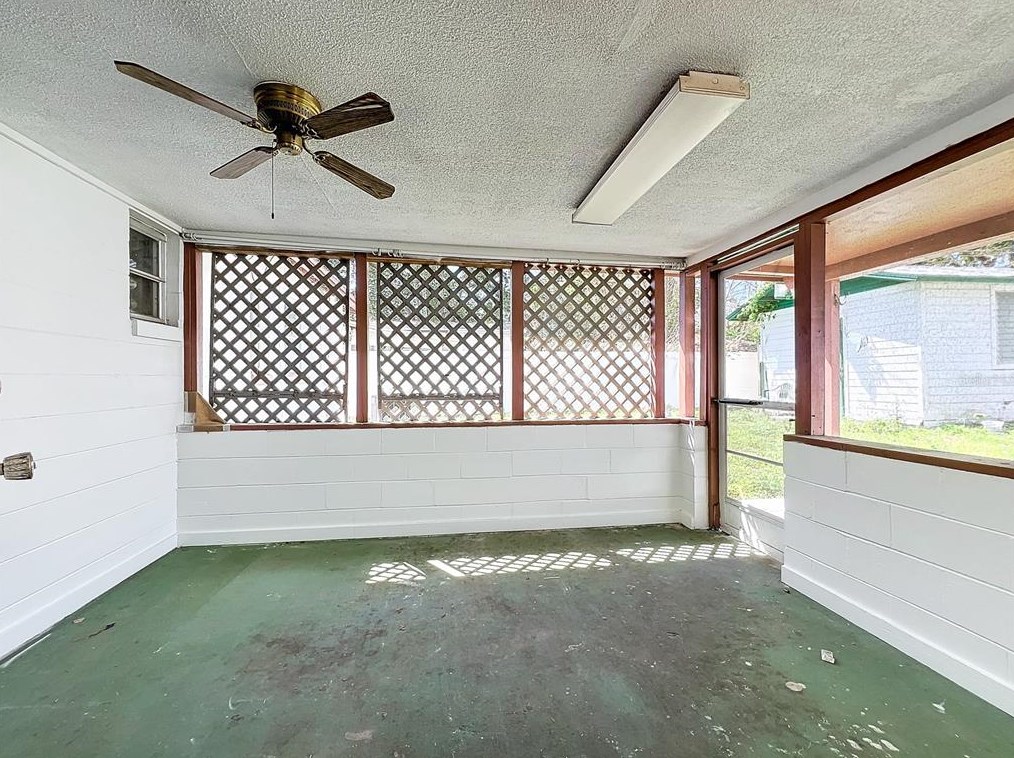 1220 Helen St, Apopka FL  32703-6813 exterior