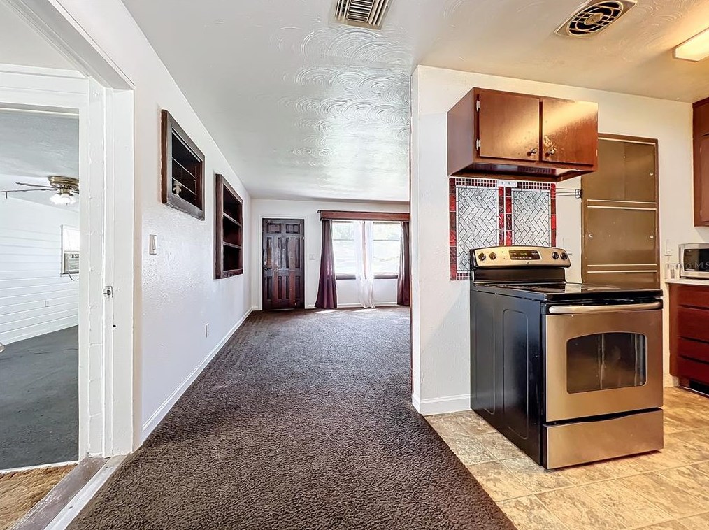 1220 Helen St, Apopka FL  32703-6813 exterior