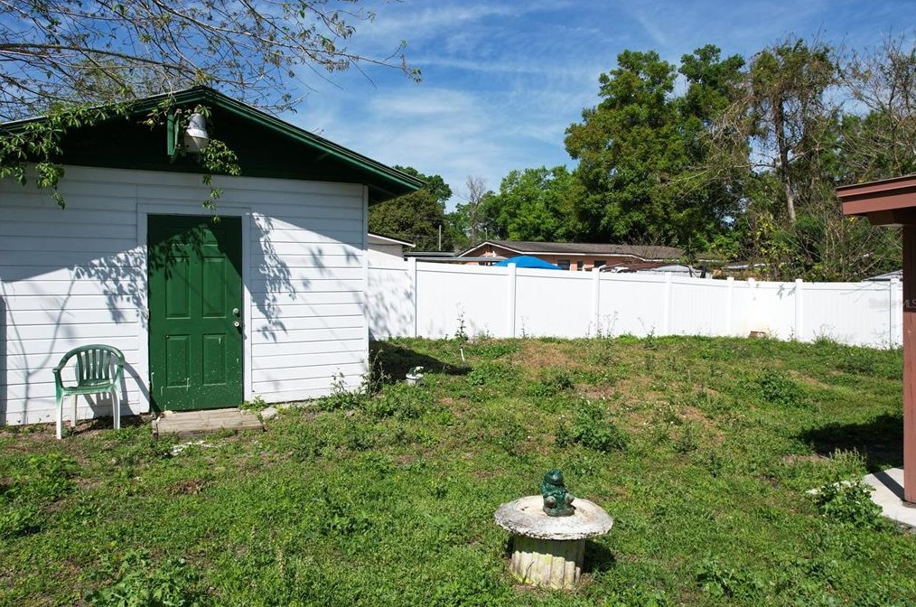 1220 Helen St, Apopka FL  32703-6813 exterior