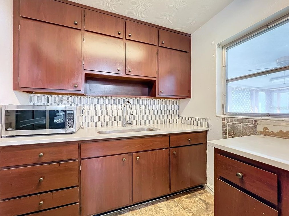 1220 Helen St, Apopka FL  32703-6813 exterior