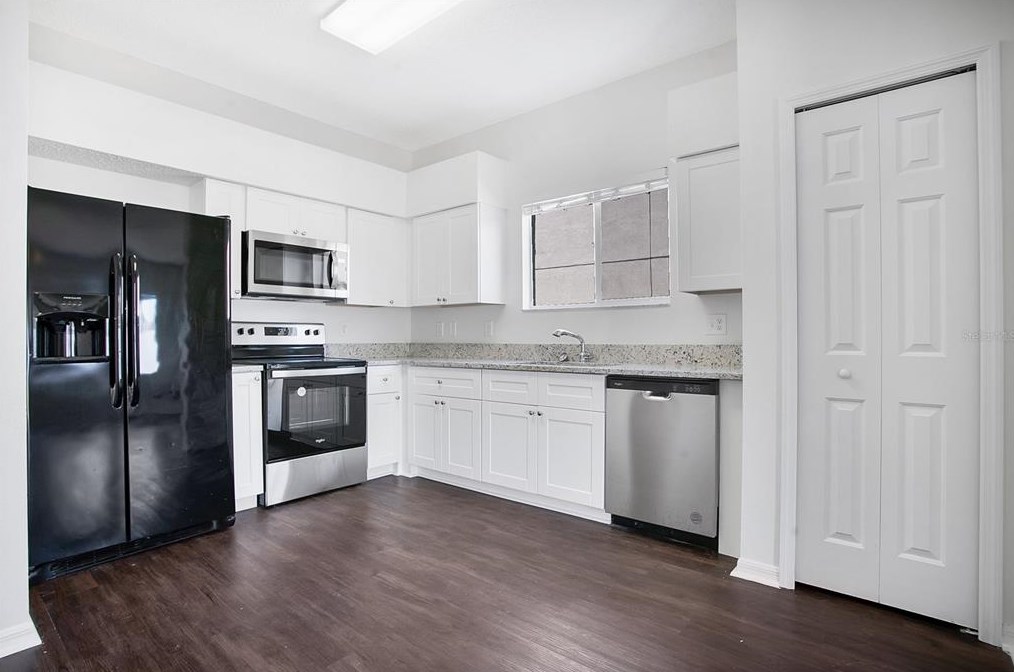 12716 Longcrest Dr, Riverview FL 33579-4001 exterior