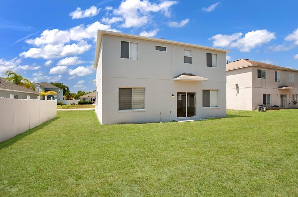 12716 Longcrest Dr, Riverview FL 33579-4001 exterior