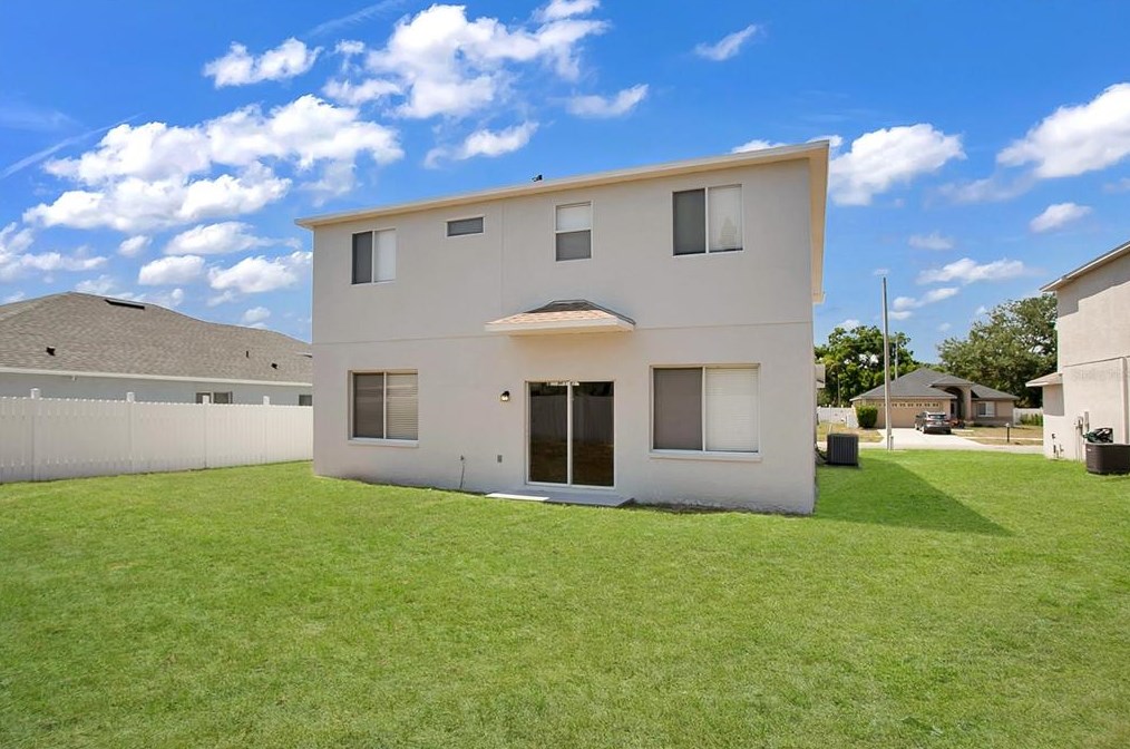 12716 Longcrest Dr, Riverview FL 33579-4001 exterior