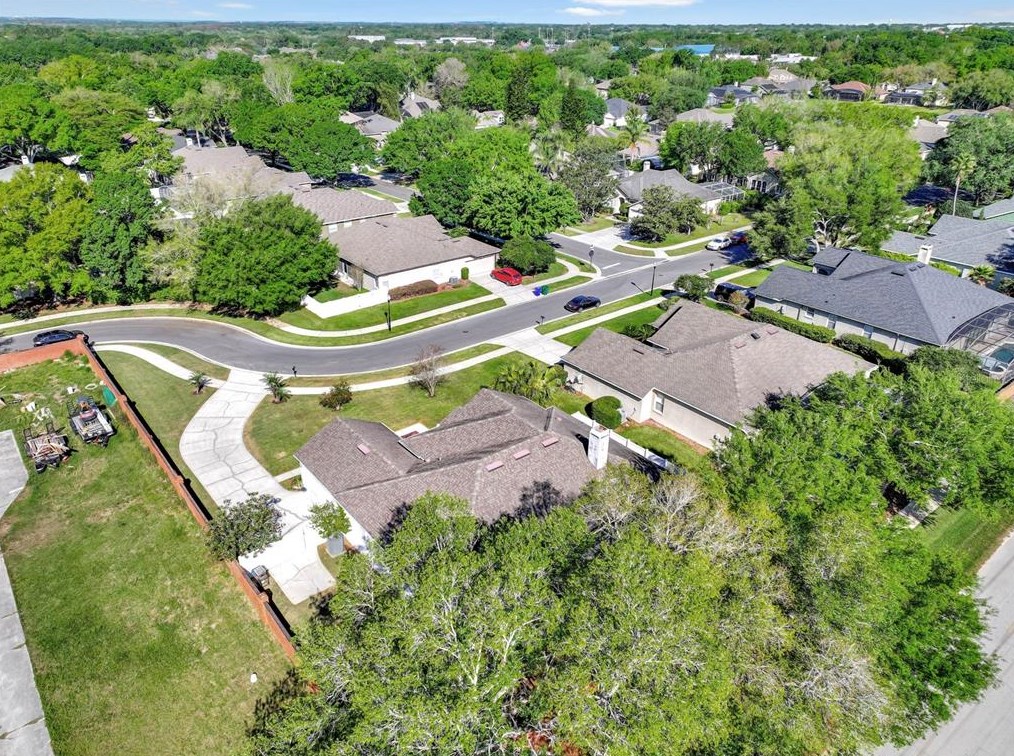 329 Blue Stone Cir, Winter Garden FL  34787-5231 exterior