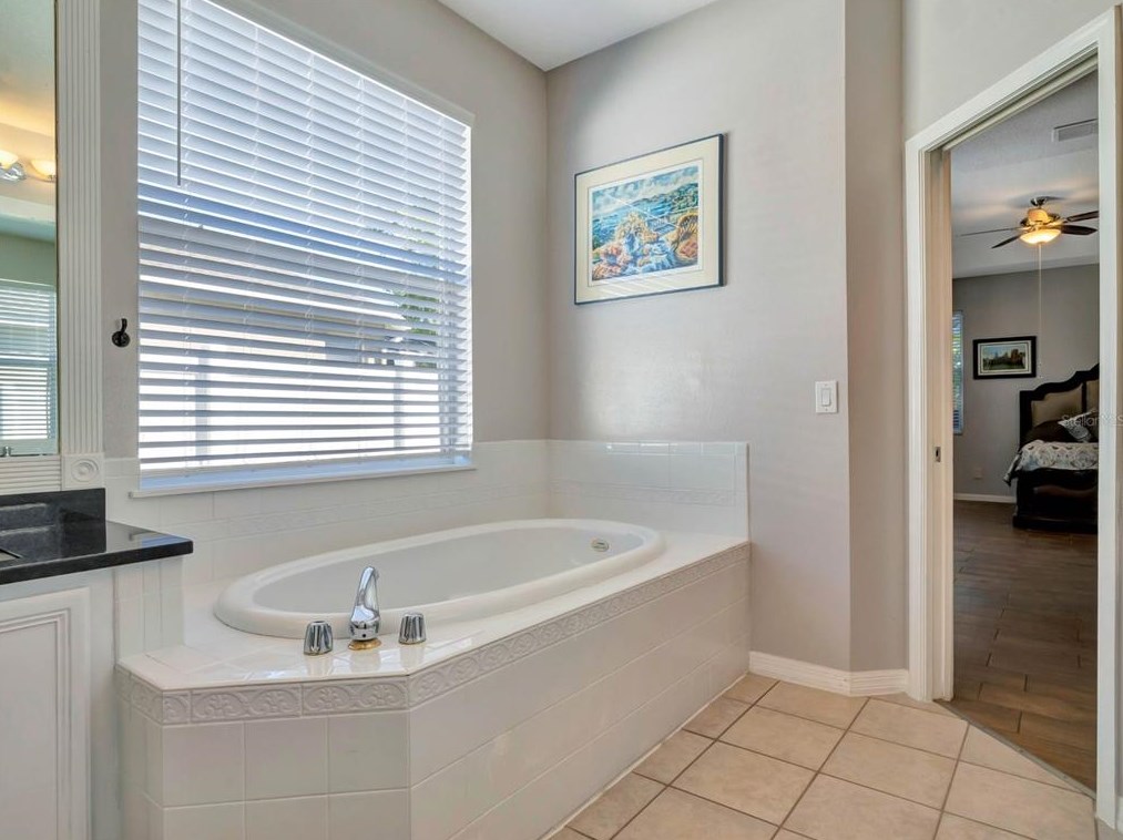 329 Blue Stone Cir, Winter Garden FL  34787-5231 exterior