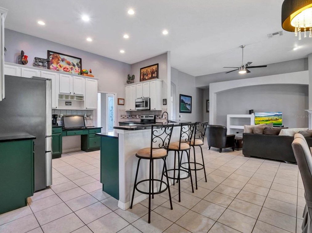 329 Blue Stone Cir, Winter Garden FL  34787-5231 exterior