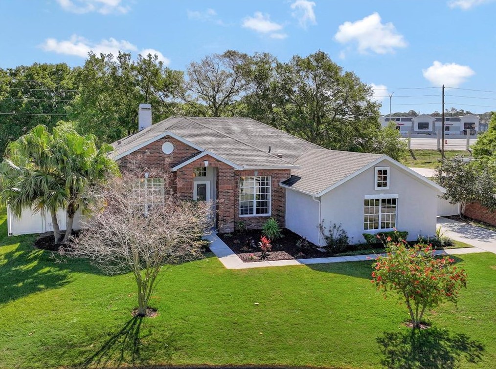 329 Blue Stone Cir, Winter Garden FL  34787-5231 exterior