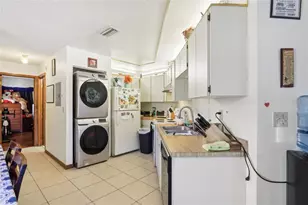 371 Cocoa Ct, Kissimmee, FL 34758 - Photo 11