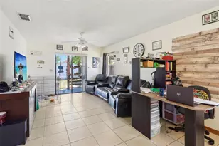 371 Cocoa Ct, Kissimmee, FL 34758 - Photo 5