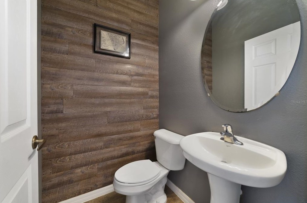 220 High Castle Ln, Longwood FL  32779-4472 exterior