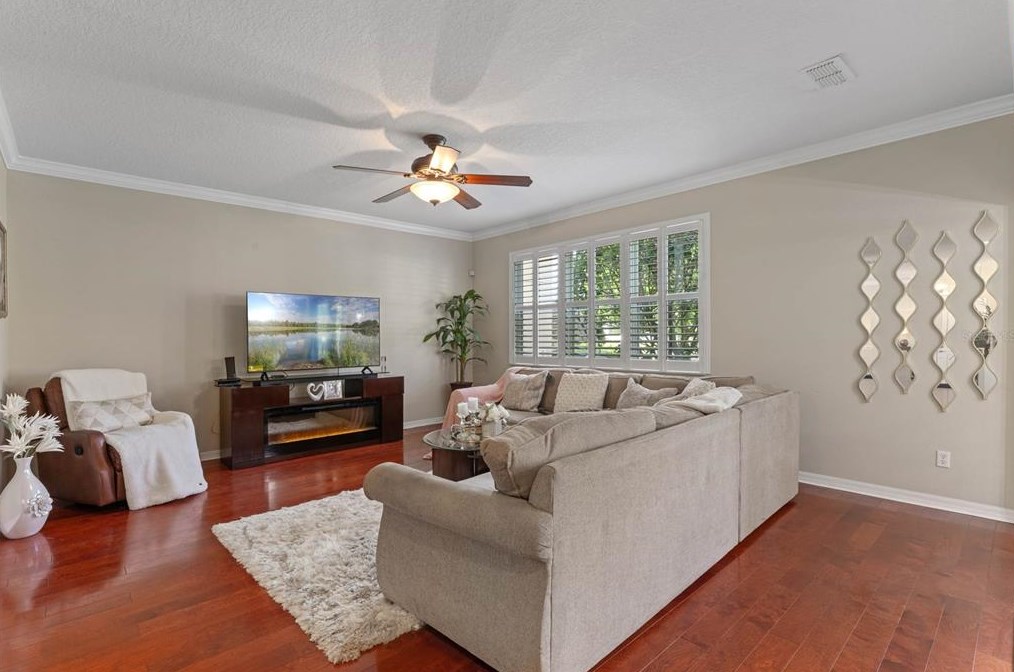 708 Legacy Park Dr, Casselberry FL  32707-2404 exterior