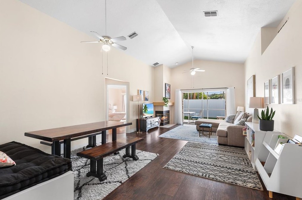 4201 Pine Isle Dr, Lutz FL  33558-2795 exterior