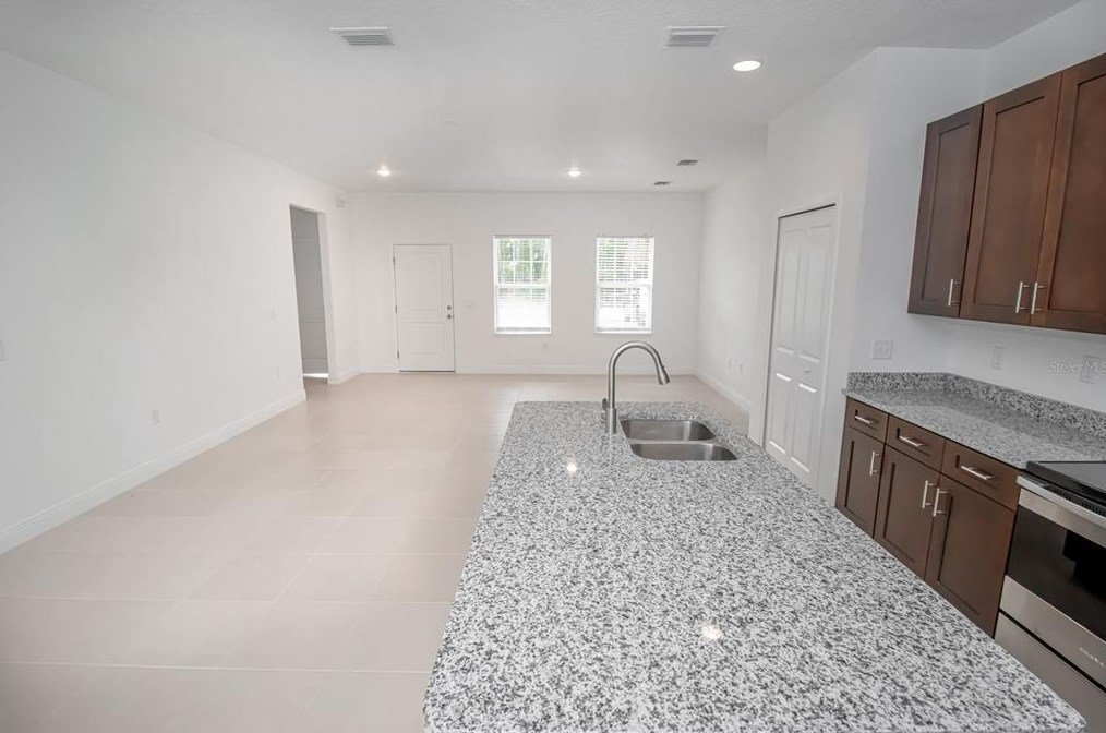 667 Marion Oaks Ln, Ocala FL  34473-4149 exterior