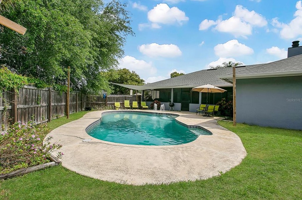 400 Pinta Pl, Longwood FL  32750-6506 exterior