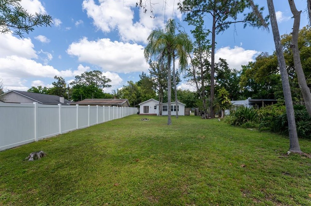 2110 Carlton Dr, Orlando FL  32806-3107 exterior