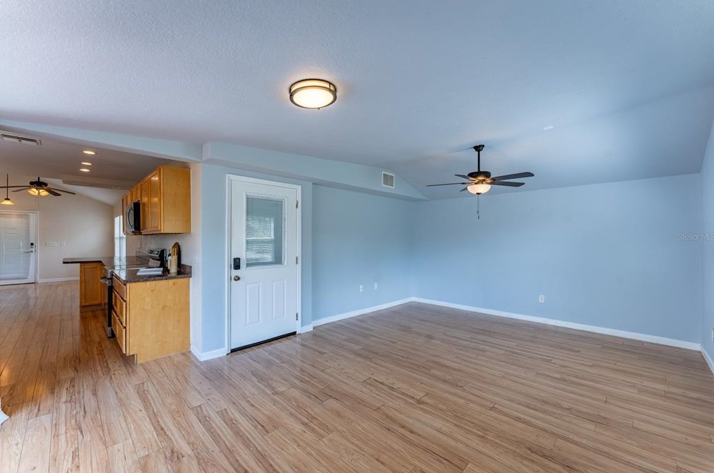 2110 Carlton Dr, Orlando FL  32806-3107 exterior