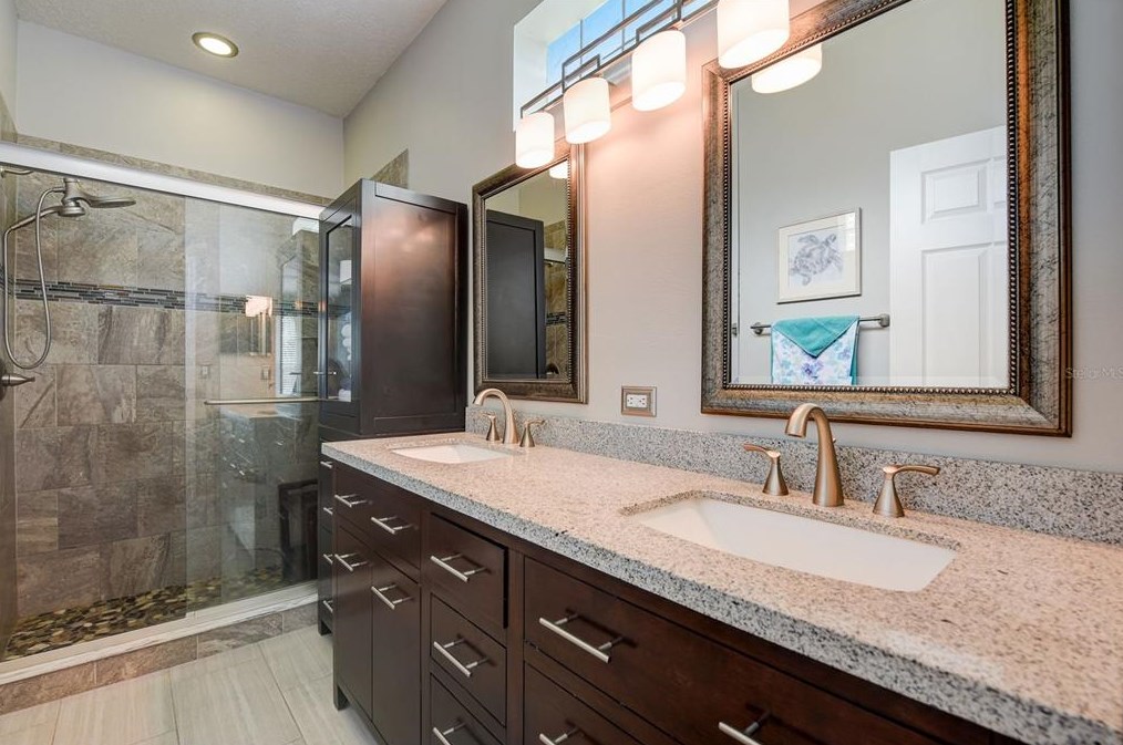 5119 44th St, Bradenton FL  34210-2972 exterior