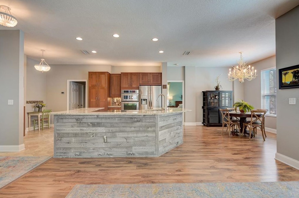 5119 44th St, Bradenton FL  34210-2972 exterior