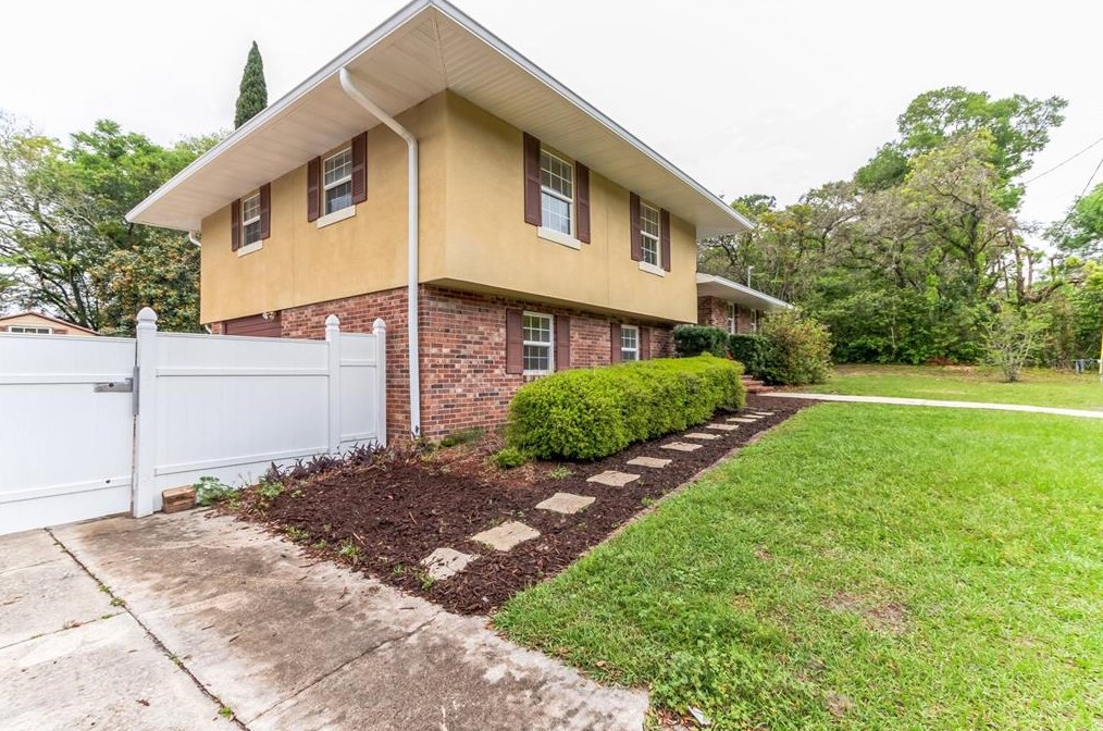 2344 Dartmouth Rd, Deland FL  32720 exterior