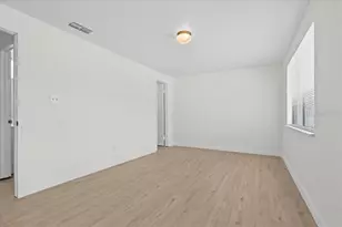 4945 Sanoma Village, Orlando, FL 32808 - Photo 11