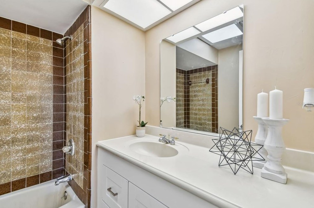 811 River Oak Dr, Ormond Beach FL  32174-4639 exterior