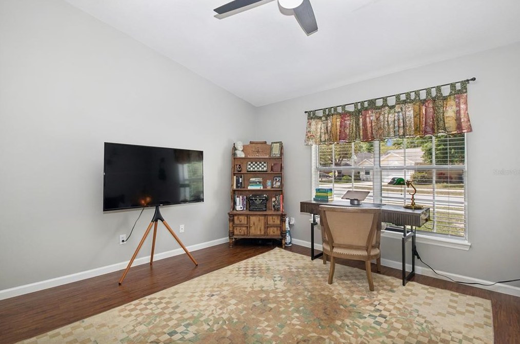 1261 Whispering Winds Ct, Apopka FL  32703-3705 exterior