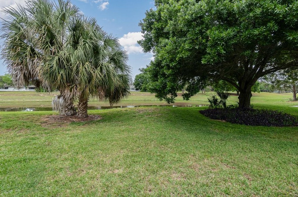 231 Juniper Way, Tavares FL  32778-5607 exterior
