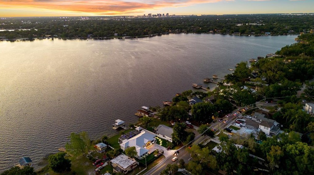 2203 Hoffner Ave, Orlando FL  32809-3533 exterior