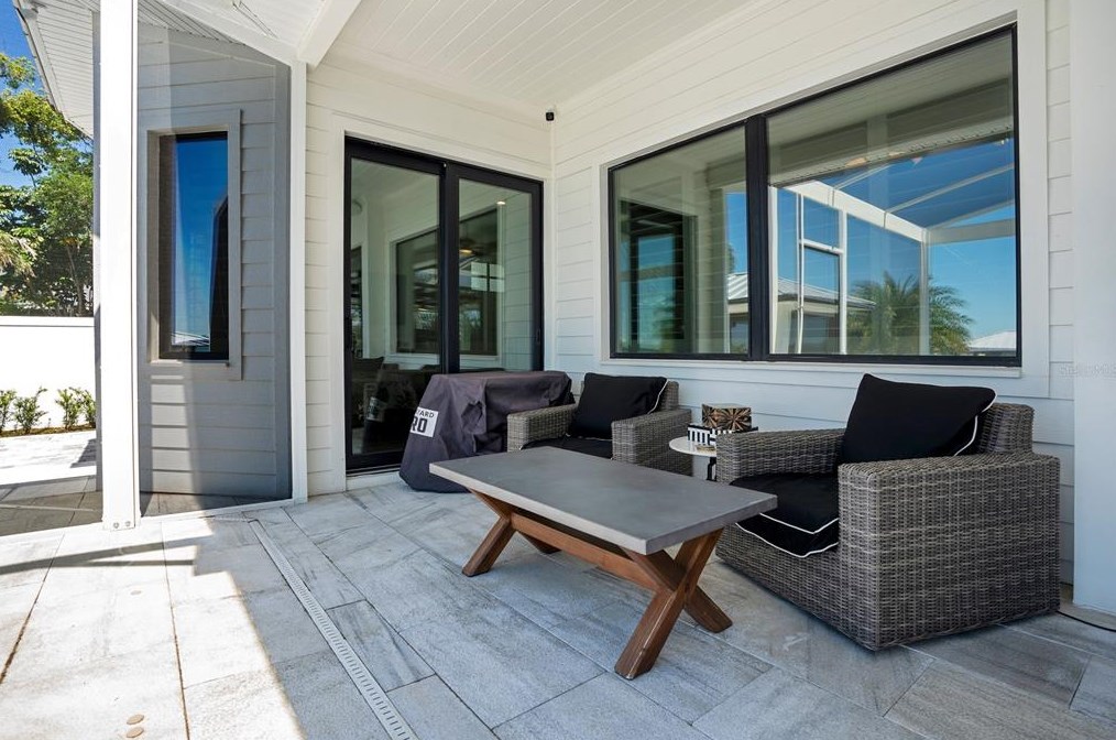 2203 Hoffner Ave, Orlando FL  32809-3533 exterior